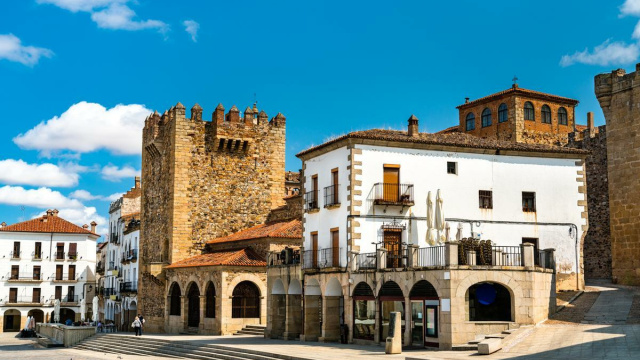 Cáceres: Ciudad Monumental